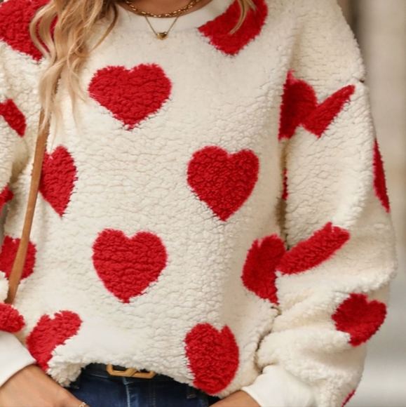 Fuzzy Affection Heart Sweatshirt - Red - Picture 3 of 4